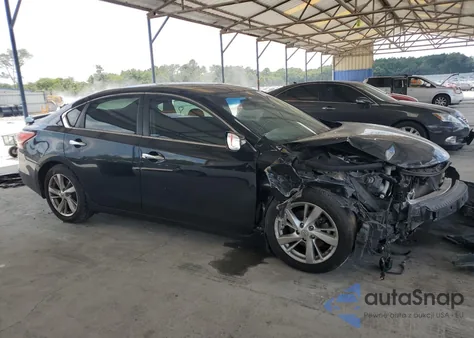 2013 Nissan Altima 2.5 z USA, uszkodzony, nr VIN 1N4AL3AP7DN513995